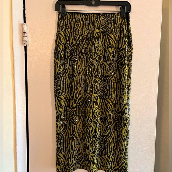 NEW Zara Sequins Midi Skirt - Picture 1 of 3